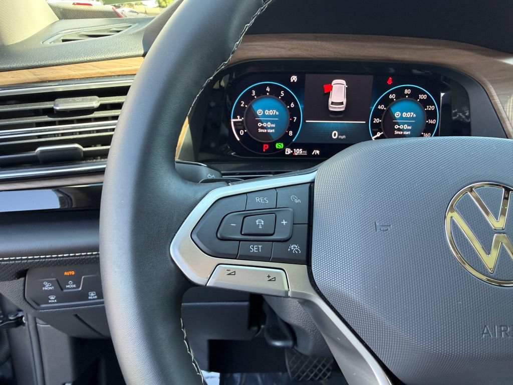 Used 2024 Volkswagen Atlas SE AWD/4WD image 20