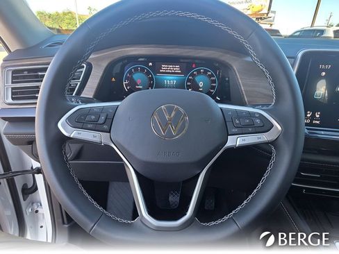 New 2026 Volkswagen Atlas SE FWD image 20