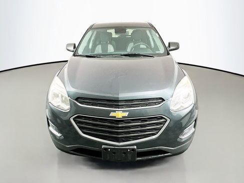 Used 2017 Chevrolet Equinox LS image 2