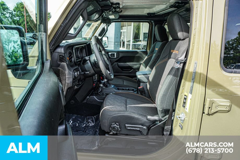 Used 2026 Jeep Gladiator Mojave AWD/4WD image 18