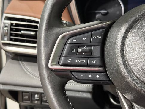 Used 2023 Subaru Outback Touring AWD/4WD image 25
