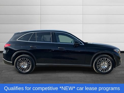 Used 2025 Mercedes-Benz GLC 300 image 2