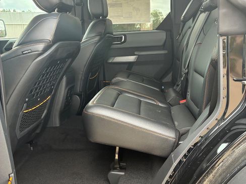 Used 2023 Ford Bronco Badlands w/ Sasquatch Package AWD/4WD image 24