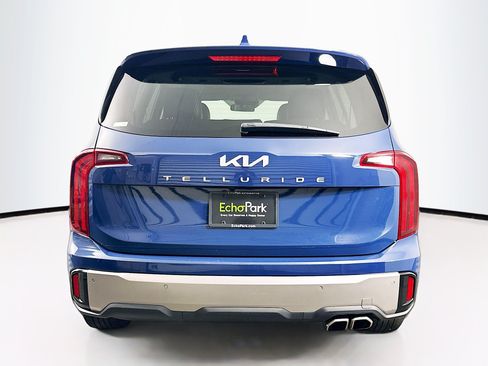 Used 2025 Kia Telluride S FWD image 7