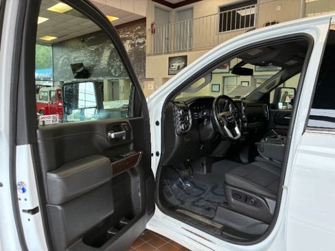 Used 2023 GMC Sierra 3500 SLE w/ SLE Convenience Package AWD/4WD image 13
