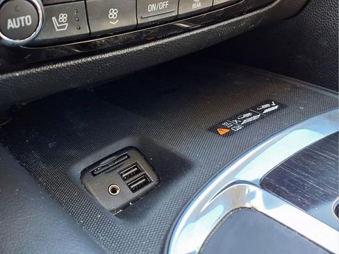 Certified 2021 Buick Enclave Avenir w/ Avenir Technology Package image 10