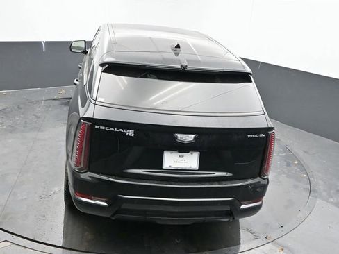 New 2025 Cadillac Escalade IQ Sport 2 image 39