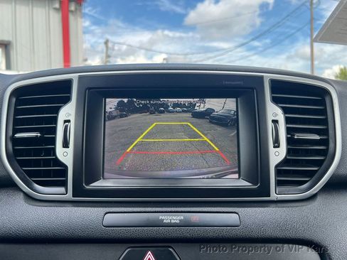 Used 2019 Kia Sportage LX image 12
