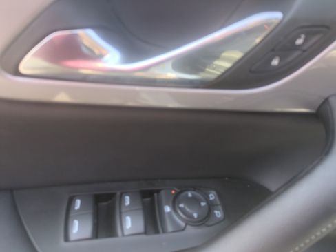 Used 2024 Chevrolet Blazer LT w/ Convenience Package FWD image 8