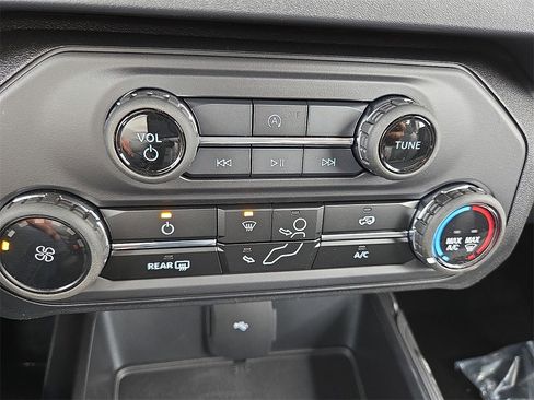 New 2025 Ford Bronco 2-Door image 11