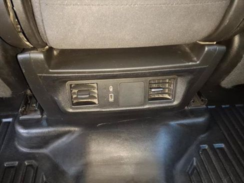 Used 2024 GMC Sierra 2500 Pro AWD/4WD image 9