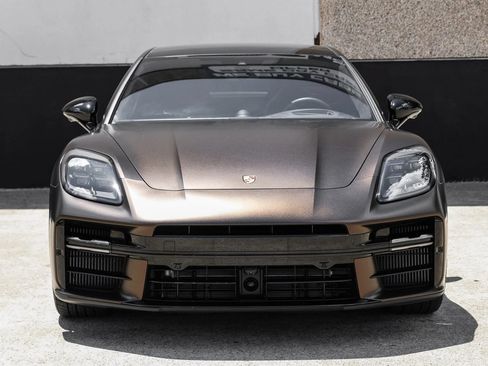 Used 2026 Porsche Panamera GTS AWD/4WD image 5