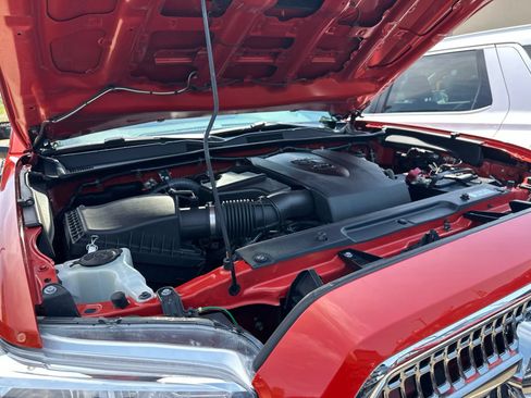 Used 2017 Toyota Tacoma TRD Sport w/ Tow Package (A/T) AWD/4WD image 41