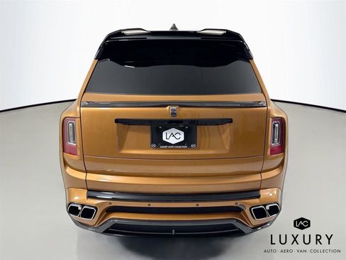 Used 2021 Rolls-Royce Cullinan image 8