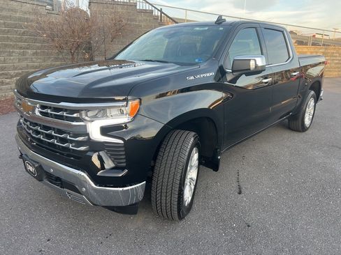 Used 2024 Chevrolet Silverado 1500 LTZ w/ LTZ Premium Package image 39