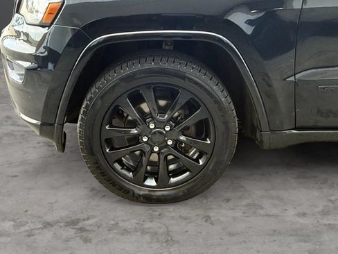 Used 2019 Jeep Grand Cherokee Altitude AWD/4WD image 42