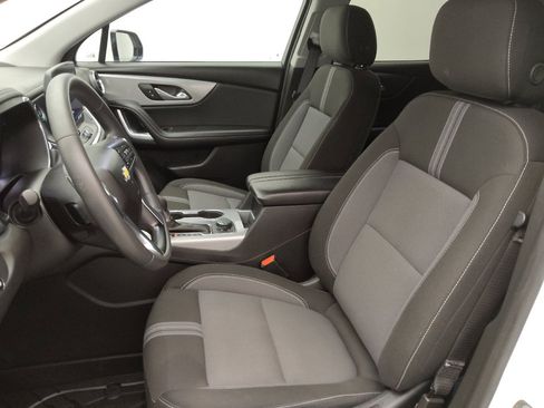 Used 2024 Chevrolet Blazer LT w/ Convenience Package FWD image 17