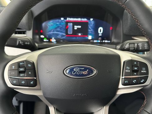 New 2026 Ford Explorer Active RWD image 26