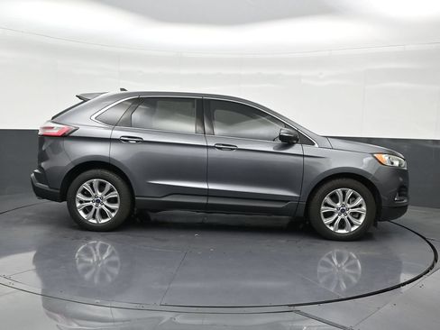 Used 2021 Ford Edge Titanium AWD/4WD image 6