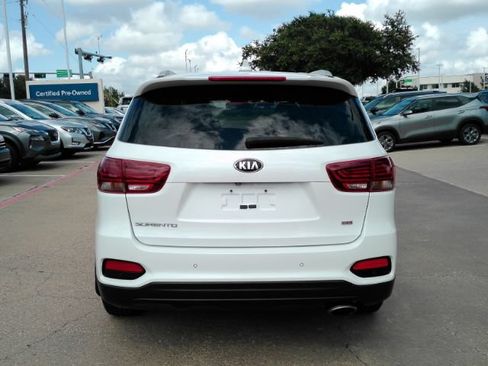 Used 2019 Kia Sorento AWD w/ LX Convenience Package image 7