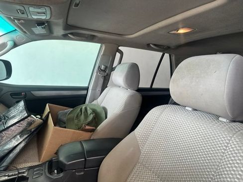 Used 2008 Toyota 4Runner SR5 RWD image 10