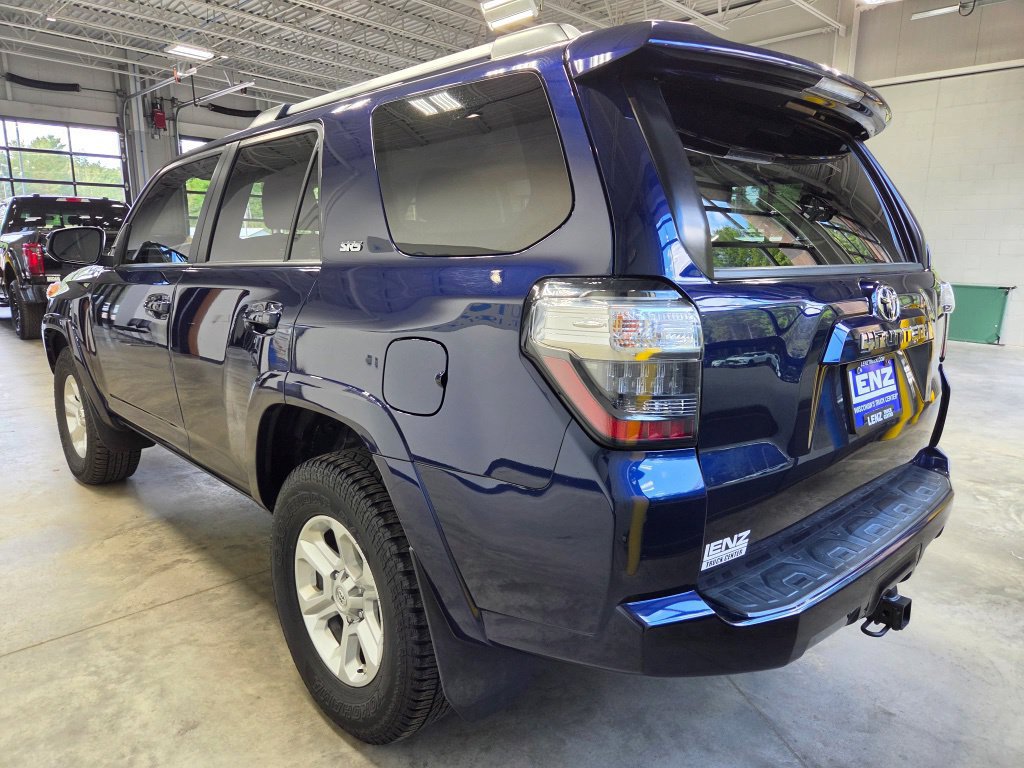 Used 2021 Toyota 4Runner SR5 AWD/4WD image 6