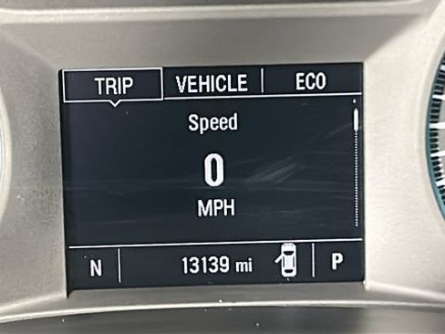 Used 2023 Chevrolet Malibu LS FWD image 18