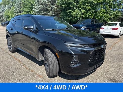 Used 2021 Chevrolet Blazer RS w/ LPO, Cargo Package FWD image 2