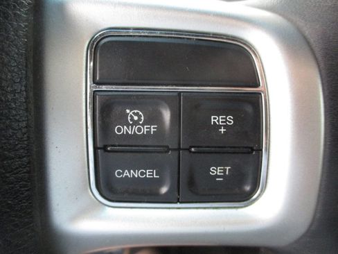 Used 2017 Dodge Grand Caravan GT image 25