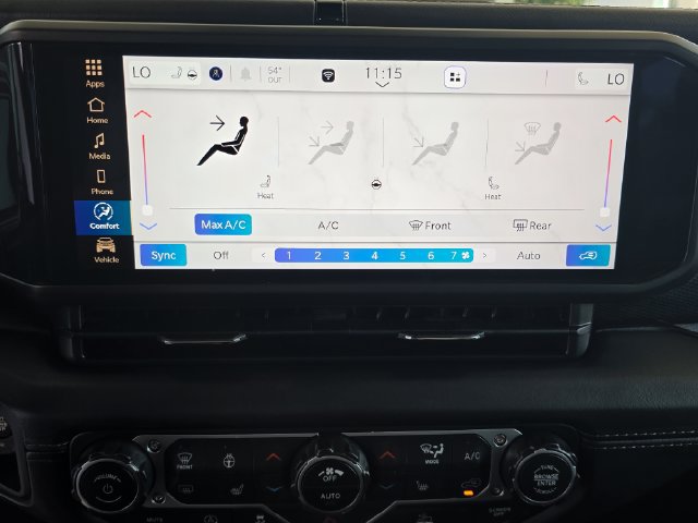 Certified 2025 Jeep Wrangler Unlimited Rubicon w/ Convenience Group AWD/4WD image 11