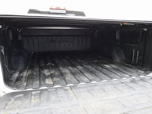 Used 2017 GMC Sierra 2500 Denali w/ Duramax Plus Package image 40