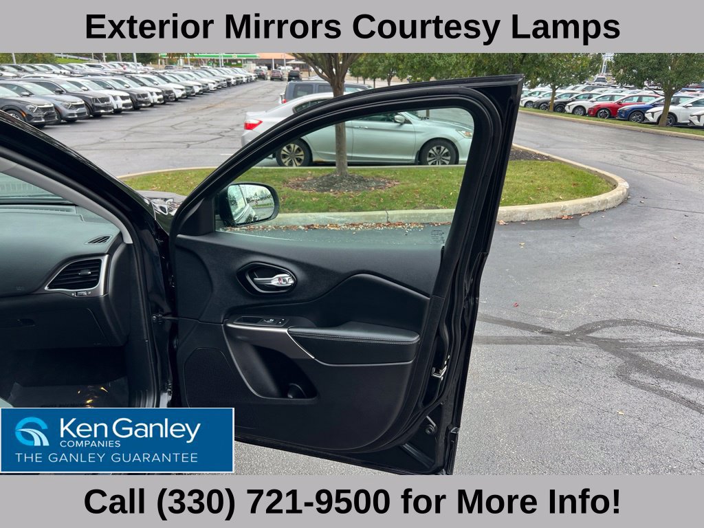 Used 2020 Jeep Cherokee Limited AWD/4WD image 55