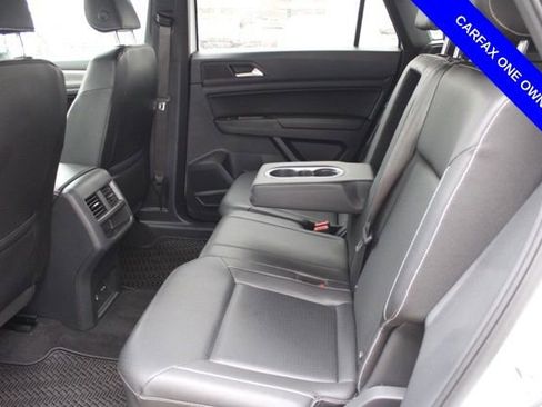 Used 2020 Volkswagen Atlas Cross Sport SE image 25