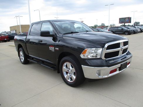 Used 2019 RAM 1500 Tradesman w/ Tradesman SXT Package AWD/4WD image 8