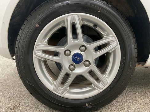 Used 2017 Ford Fiesta SE image 24