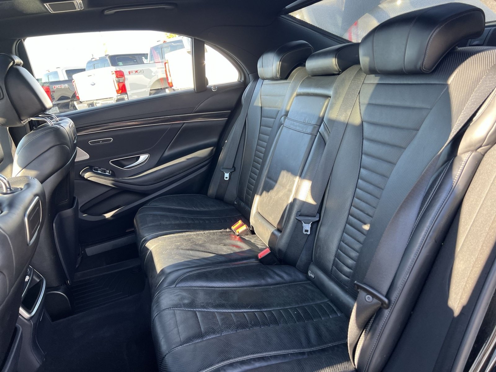 Used 2019 Mercedes-Benz S 560 4MATIC Sedan image 24
