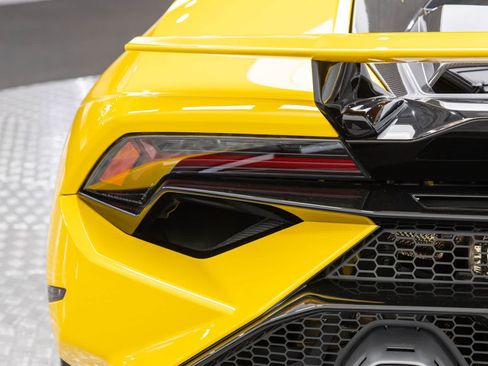Used 2023 Lamborghini Huracan Tecnica RWD image 52