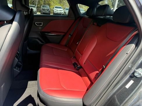 Used 2025 Kia K4 GT-Line Turbo image 9