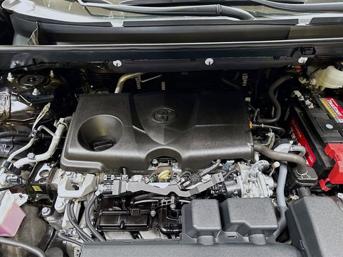 Used 2024 Toyota RAV4 XLE image 31