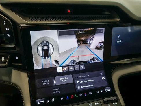 New 2026 Porsche Cayenne Electric Coupe AWD/4WD image 29