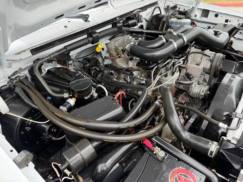 Used 1997 Ford F250 4x4 Regular Cab Heavy Duty image 42