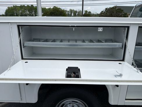 New 2025 Ford F250 XL w/ FX4 Off-Road Package AWD/4WD image 16