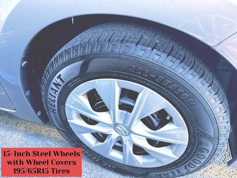 Used 2014 Toyota Corolla LE FWD image 33