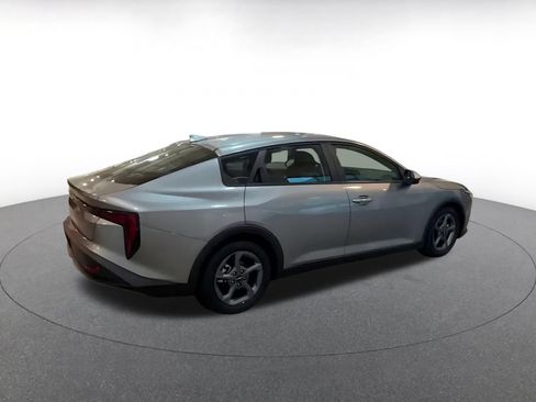 Used 2025 Kia K4 FWD image 14
