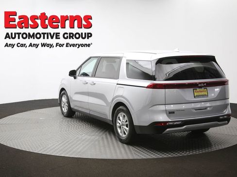 Used 2022 Kia Carnival LX image 64