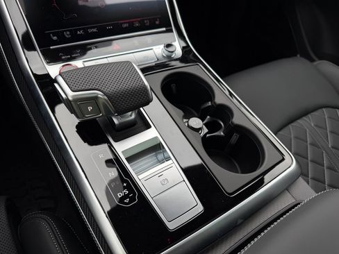 New 2026 Audi SQ7 Premium Plus AWD/4WD image 19