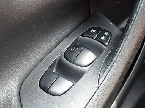 Used 2017 Nissan Altima 2.5 SR FWD image 29