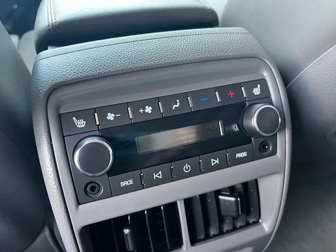 Used 2011 Cadillac SRX Premium AWD/4WD image 40