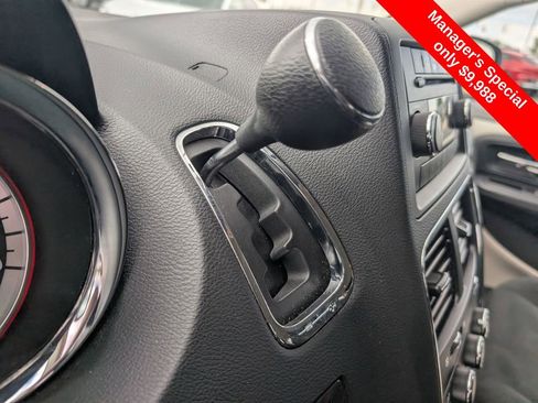Used 2016 Dodge Grand Caravan American Value Package FWD image 21