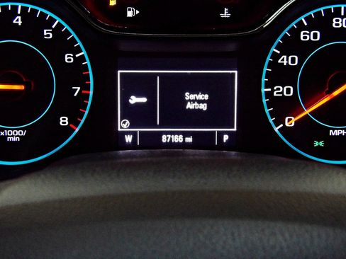 Used 2017 Chevrolet Cruze LT w/ Convenience Package FWD image 14